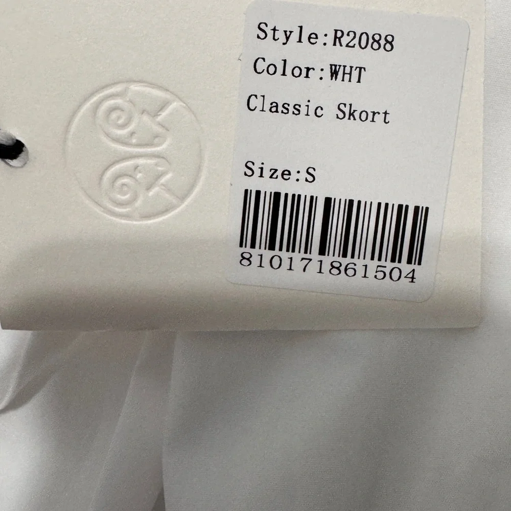 Women's White Skort back pleats detail size small
